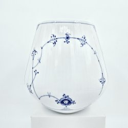 Musselmalet Riflet Vase nr. 681. sortering 2 