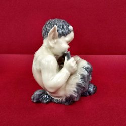 Royal Copenhagen Figur Faun Med Panfljte nr. 1736. sortering 1 