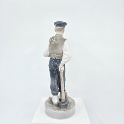 Royal Copenhagen Figur Vogterdreng nr. 620. sortering 1 