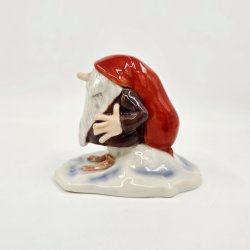 Royal Copenhagen Nisse Med Ngle nr. 371. Sortering 1