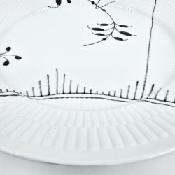 Sort Mega Riflet Middagstallerken nr. 627. sortering 1  