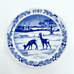 Royal Copenhagen Mini Juleplatte Vall� Slot Jul �r 1987.