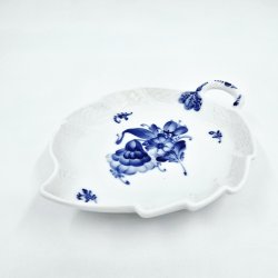 Bl Blomst Flettet Blad Asiet nr. 10-8001 . sortering 1  