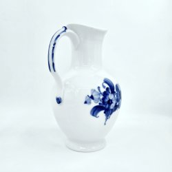 Bl� Blomst Flettet Chokoladekande nr. 10-8147. sortering 1  