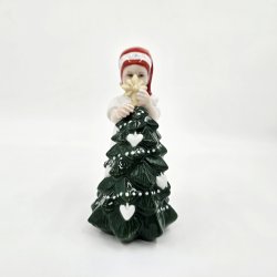 Royal Copenhagen Figur Pige Der Pynter Juletr nr. 096. sortering 1