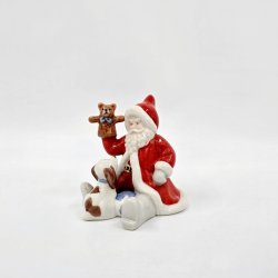 Royal Copenhagen Julemanden Spiller Dukketeater 2009 Sortering 1  