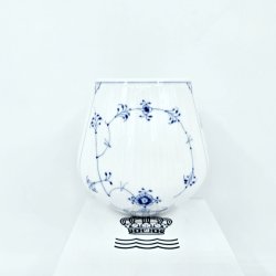 Musselmalet Riflet Vase nr. 680. sortering 1  