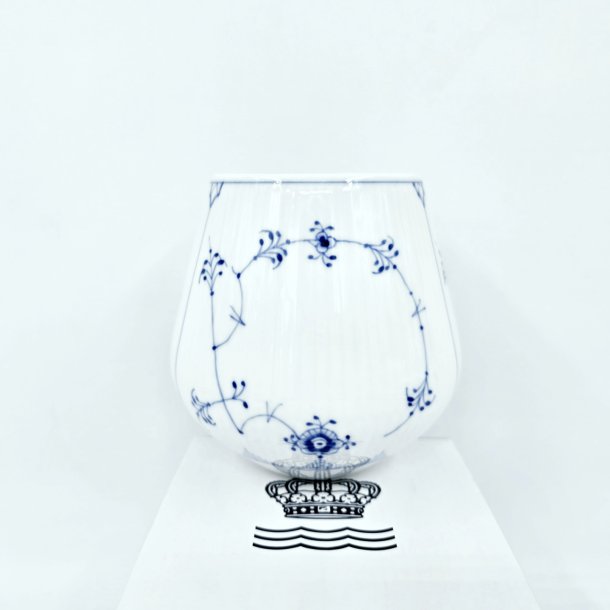 Musselmalet Riflet Vase nr. 680. sortering 1  