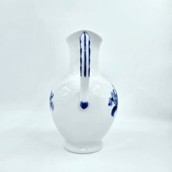 Bl� Blomst Flettet Chokoladekande nr. 10-8147. sortering 1  