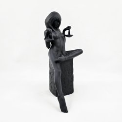 Royal Copenhagen Stjernetegnsfigur V�gten  