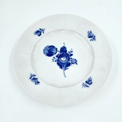 Bl� Blomst Kantet Frokosttallerken nr. 10-8550. sortering 3  