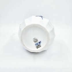 Bl Blomst Kantet Kande nr. 10-8522. sortering 2 