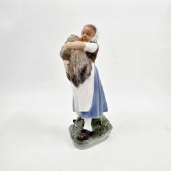 Royal Copenhagen Figur Pige Med Neg nr. 908. sortering 1 