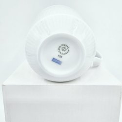 Royal Copenhagen Hvid Riflet Krus nr. 103. sortering 1  