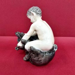 Royal Copenhagen Figur Faun Med Bjrn nr. 648. sortering 1  