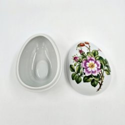 Royal Copenhagen Bonbonniere Rose 2015. Sortering 1