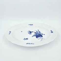 Bl Blomst Svejfet Ovalt Fad nr. 10-1555. sortering 1 