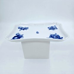 Bl Blomst Flettet Bakke nr. 10-8181. sortering 1 