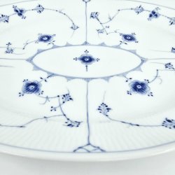 B &amp; G Musselmalet Ovalt Fad nr. 15. sortering 2  