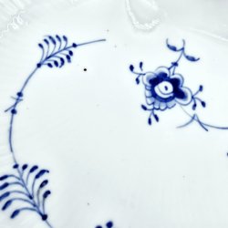 Musselmalet Helblonde Asiet nr. 1-1074. sortering 3 