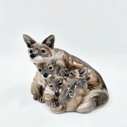 Royal Copenhagen Figur R�v Med Unger nr. 1788. sortering 2  