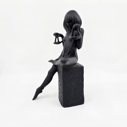 Royal Copenhagen Stjernetegnsfigur V�gten  