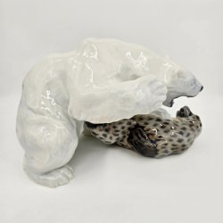 Royal Copenhagen Figur Isbjrn Med Sl nr. 1108. sortering 2