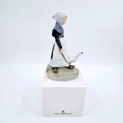 Royal Copenhagen Figur Gsepige nr. 528. sortering 1  