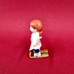 Royal Copenhagen Figur Dreng P Ski nr. 259. sortering 1