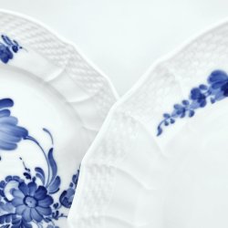 Bl Blomst Svejfet Frokosttallerken nr. 1623. sortering 3 