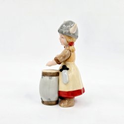 Royal Copenhagen �rsfigur 2005 Viking Nanna. sortering 1 