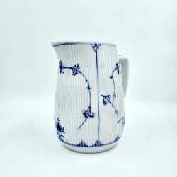 Musselmalet Riflet Kande nr. 1-2224. sortering 1 Hotelporcel�n 