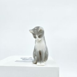 Royal Copenhagen Figur Kat Princess nr. 687. sortering 1 