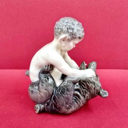 Royal Copenhagen Figur Faun Med Bjrn nr. 648. sortering 1  