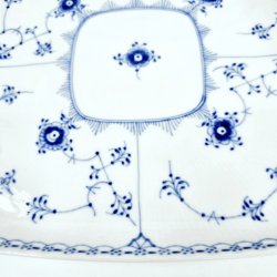 Musselmalet Halvblonde Firkantet Tallerken nr. 720. sortering 2