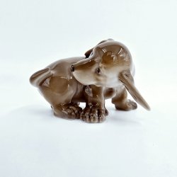 Royal Copenhagen Gravhund nr. 1407. sortering 2 