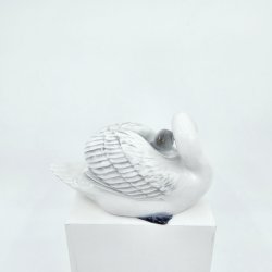 Royal Copenhagen Figur Svane Med Unger nr. 360. sortering 2  