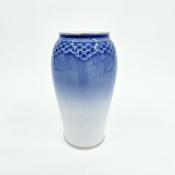 Bl Tone Vase nr. 678. Med Guldkant 1 sortering 