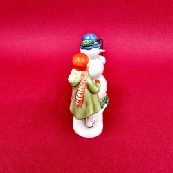 Firklveren Figur Pige Med Snemand. 