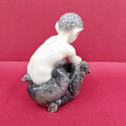 Royal Copenhagen Figur Faun Med Bjrn nr. 648. sortering 1  