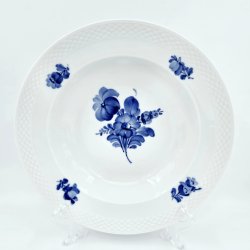 Bl� Blomst Flettet Dyb Tallerken nr. 10-8106. sortering 3 