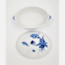 Bl Blomst Svejfet Ovalt Lgfad nr. 10-1702. sortering 1