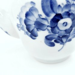 Bl� Blomst Flettet Tekande nr. 10-8244. sortering 2 