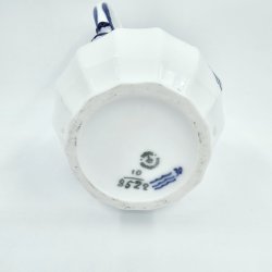 Bl Blomst Kantet Kande nr. 10-8522. sortering 1  