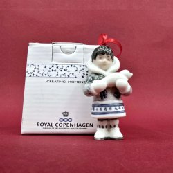 Royal Copenhagen Juleornament Grndlandske Dreng Figur nr. 153. 1 Sortering 