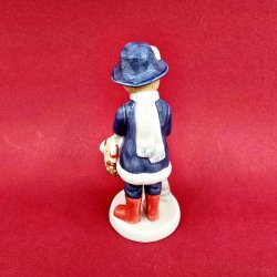 Royal Copenhagen Figur Anna Med Gaver nr.161. sortering 1 