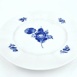 Bl� Blomst Kantet Frokosttallerken nr. 10-8550. sortering 3  