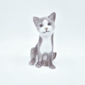 B & G Figurer Siddende Gr Kat nr. 2515. sortering 1  