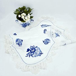 Bl Blomst Hndbroderet Dug  