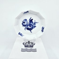 Bl Blomst Kantet Flaskebakke nr. 10-8611. sortering 1